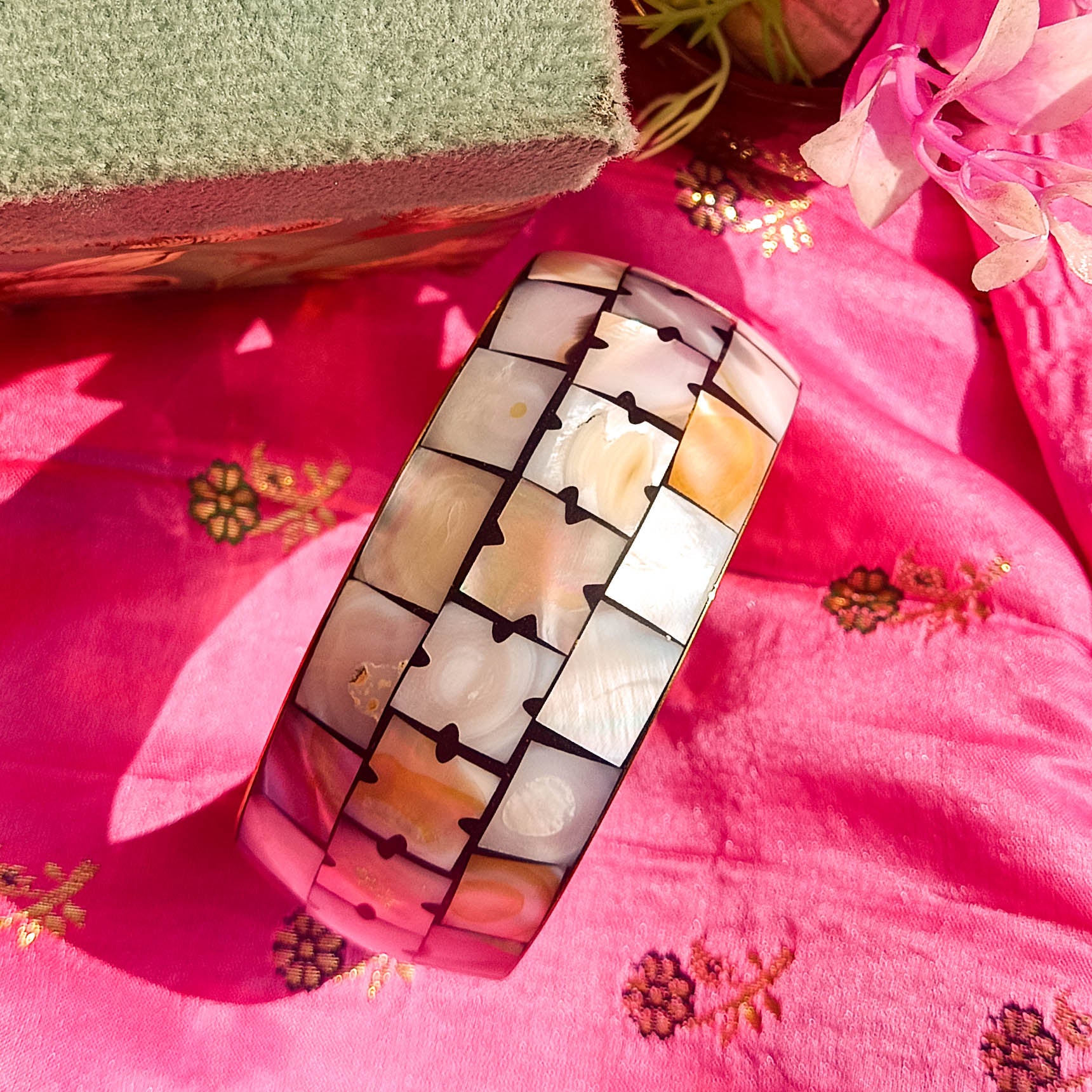 Aara Mother of Pearl Bangle – Elegant White Geometric Design for Daily Wear | Lightweight Kada for Girls & Women