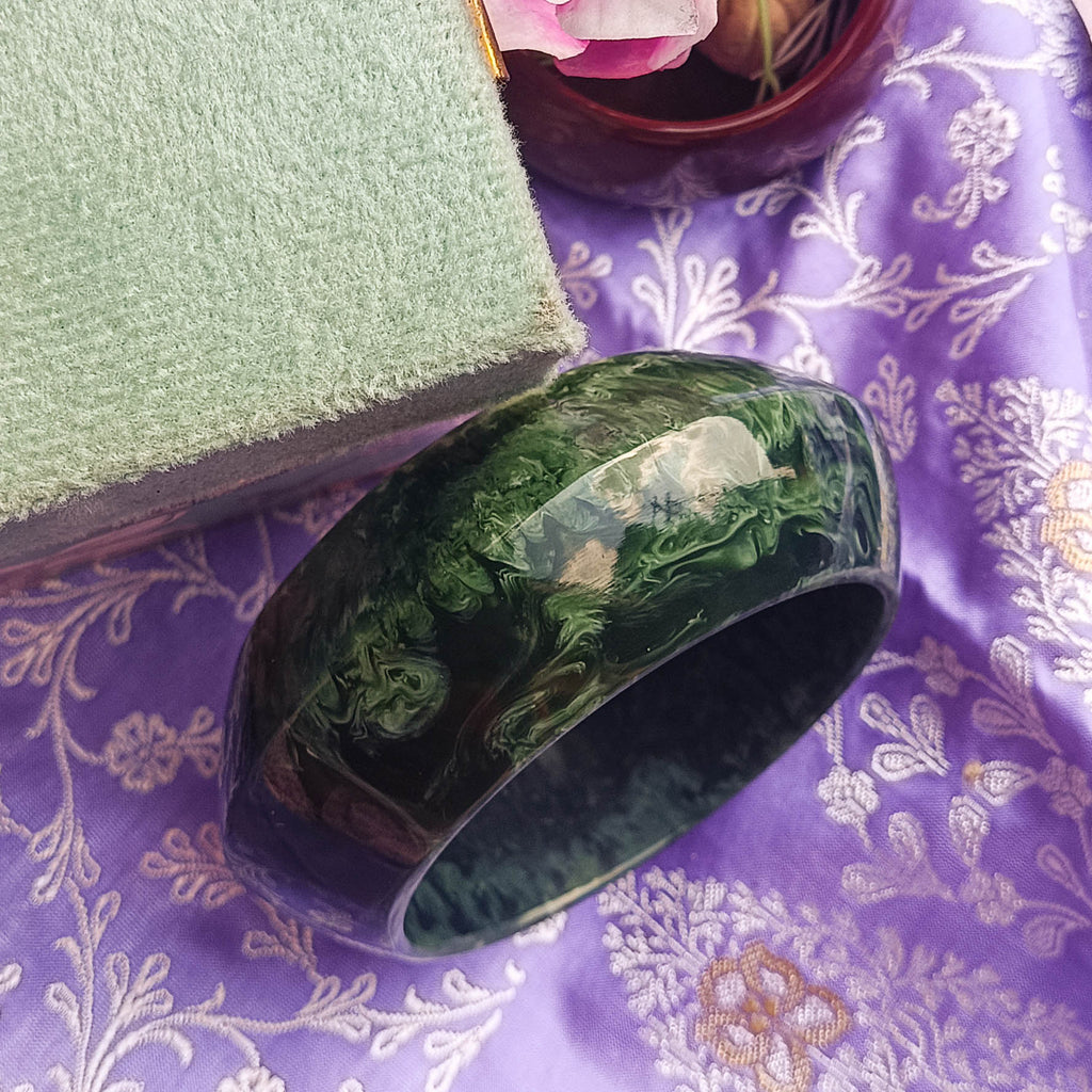 Gulzar Dark Green Handcrafted Resin Bangle wot Marbelled Pattern | Lightweight Resin Kada for Girls & Women
