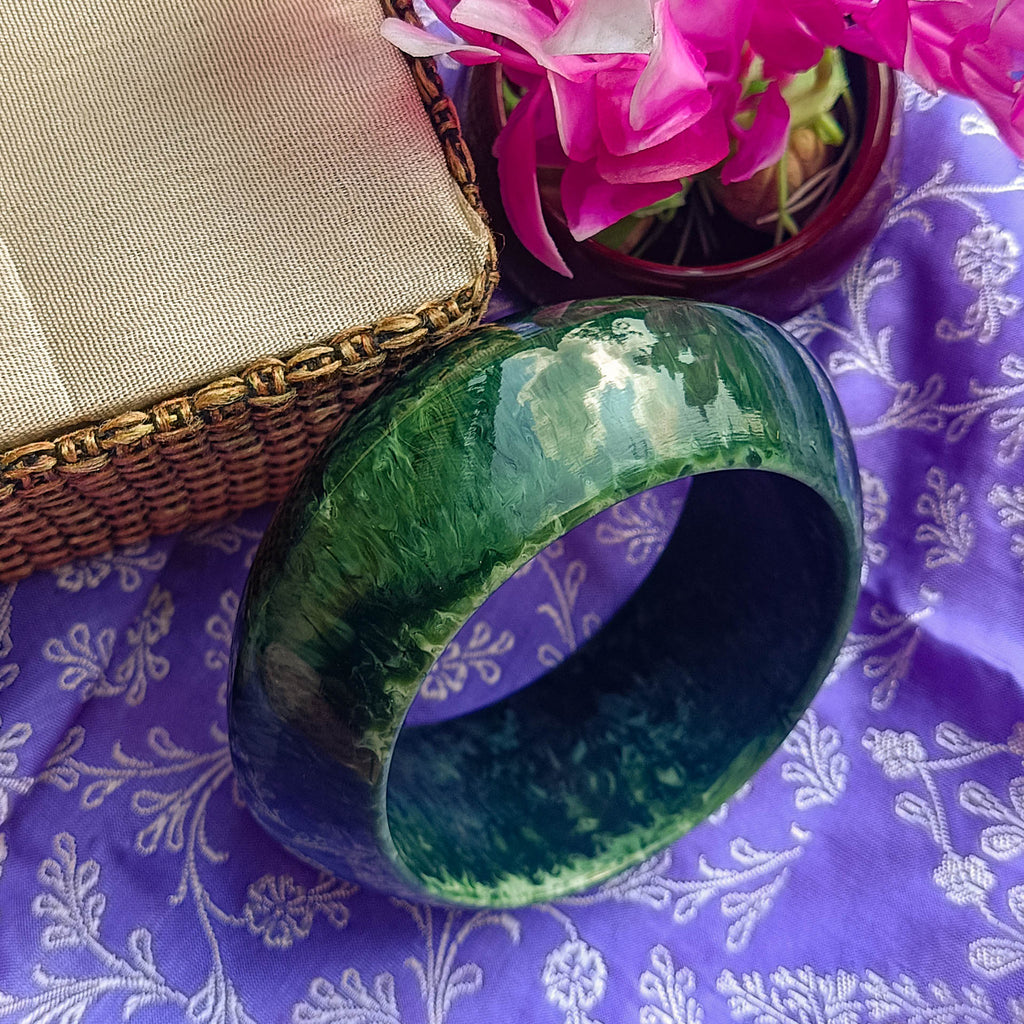 Gulzar Dark Green Handcrafted Resin Bangle wot Marbelled Pattern | Lightweight Resin Kada for Girls & Women