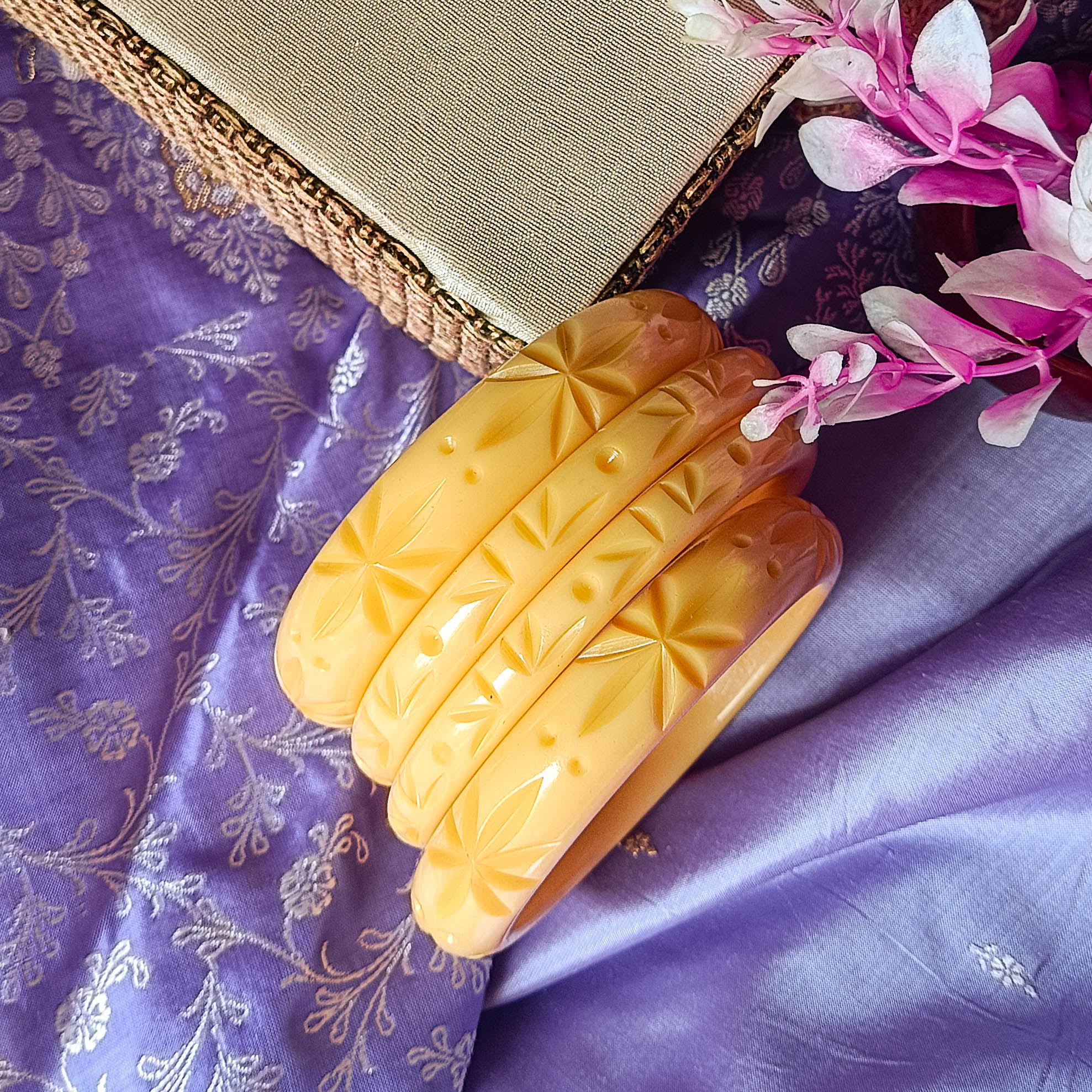Aabroo Acrylic Resin Bangle Set - Handcrafted White Floral Bangles for Women | Set of 4 Bangles