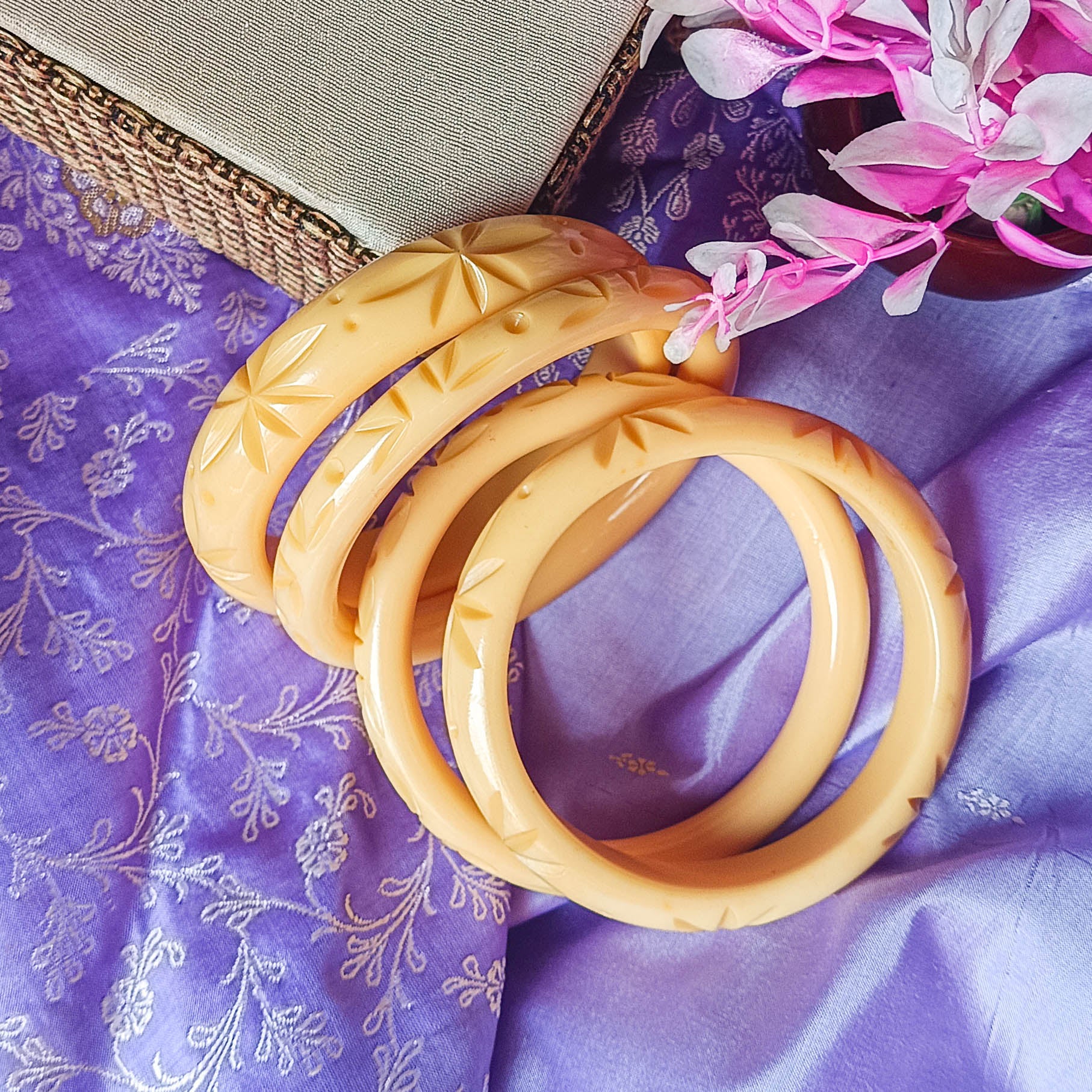 Aabroo Acrylic Resin Bangle Set - Handcrafted White Floral Bangles for Women | Set of 4 Bangles