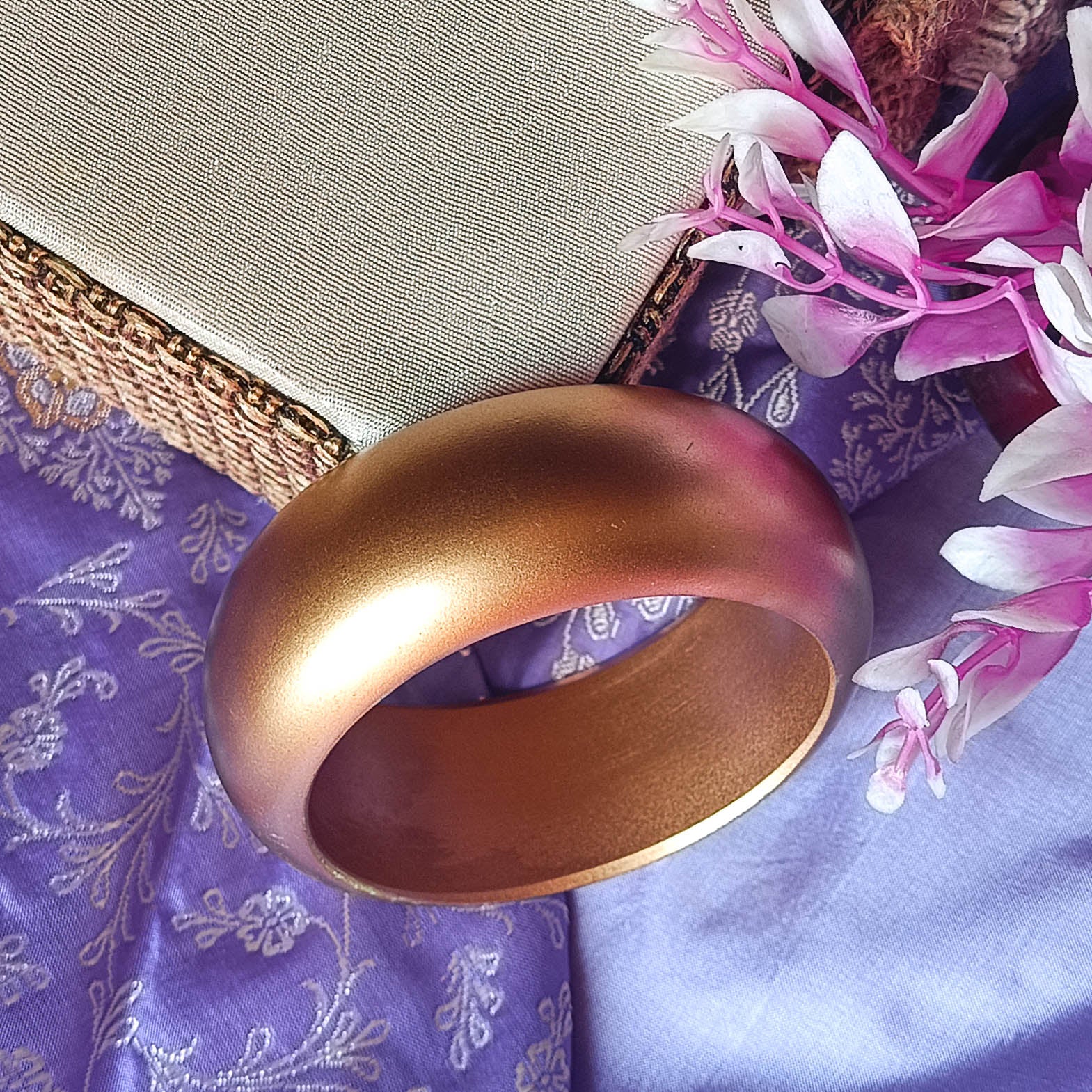 Mehrun Gold Resin Bangle – Lightweight, Elegant Jewelry for Daily Wear for Girls & Women