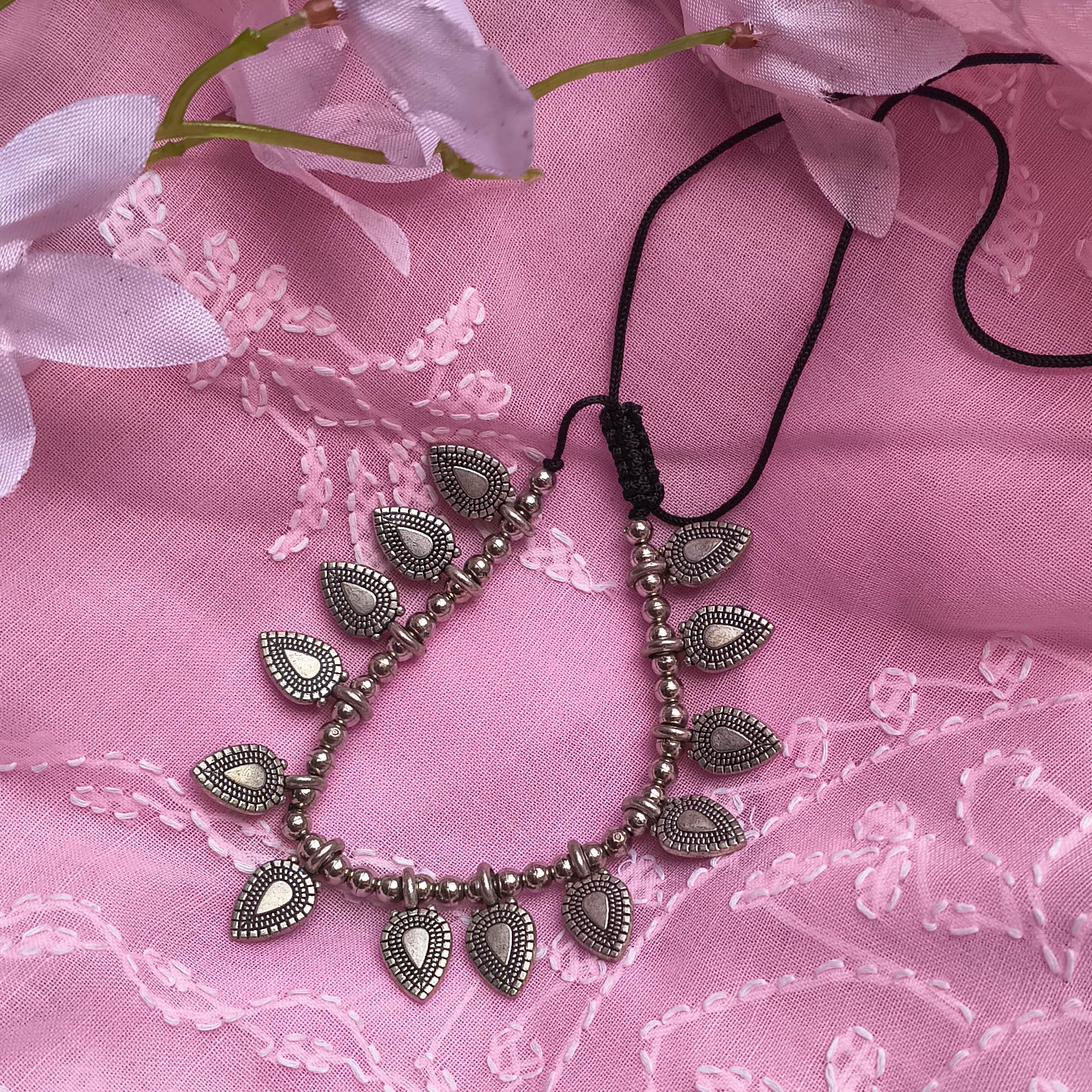 Kashish German Silver Leaf Shape Adjustable Anklet for Girls