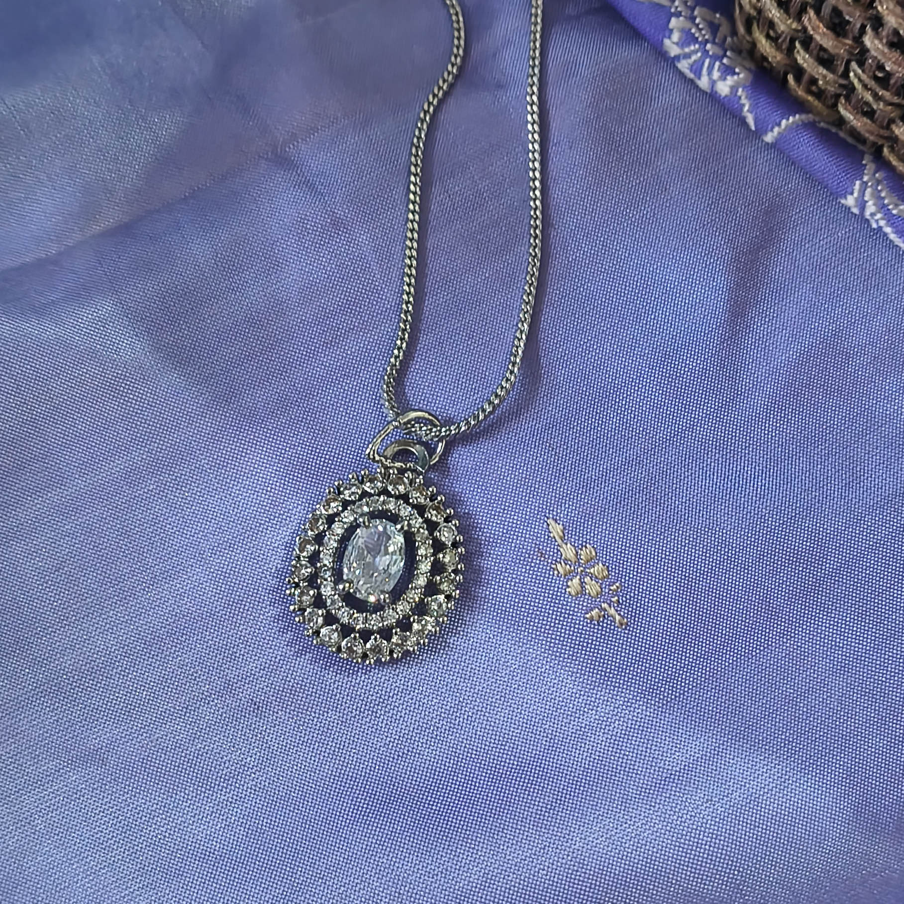 Anam Mini Oval Shape American Diamond Pendant