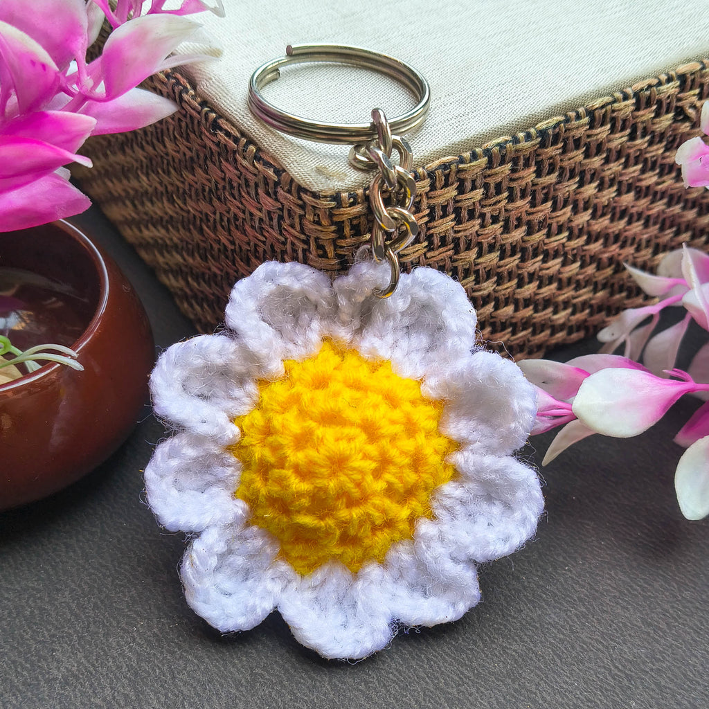 Handmade Crochet Daisy Flower Keychain & Bag Charm