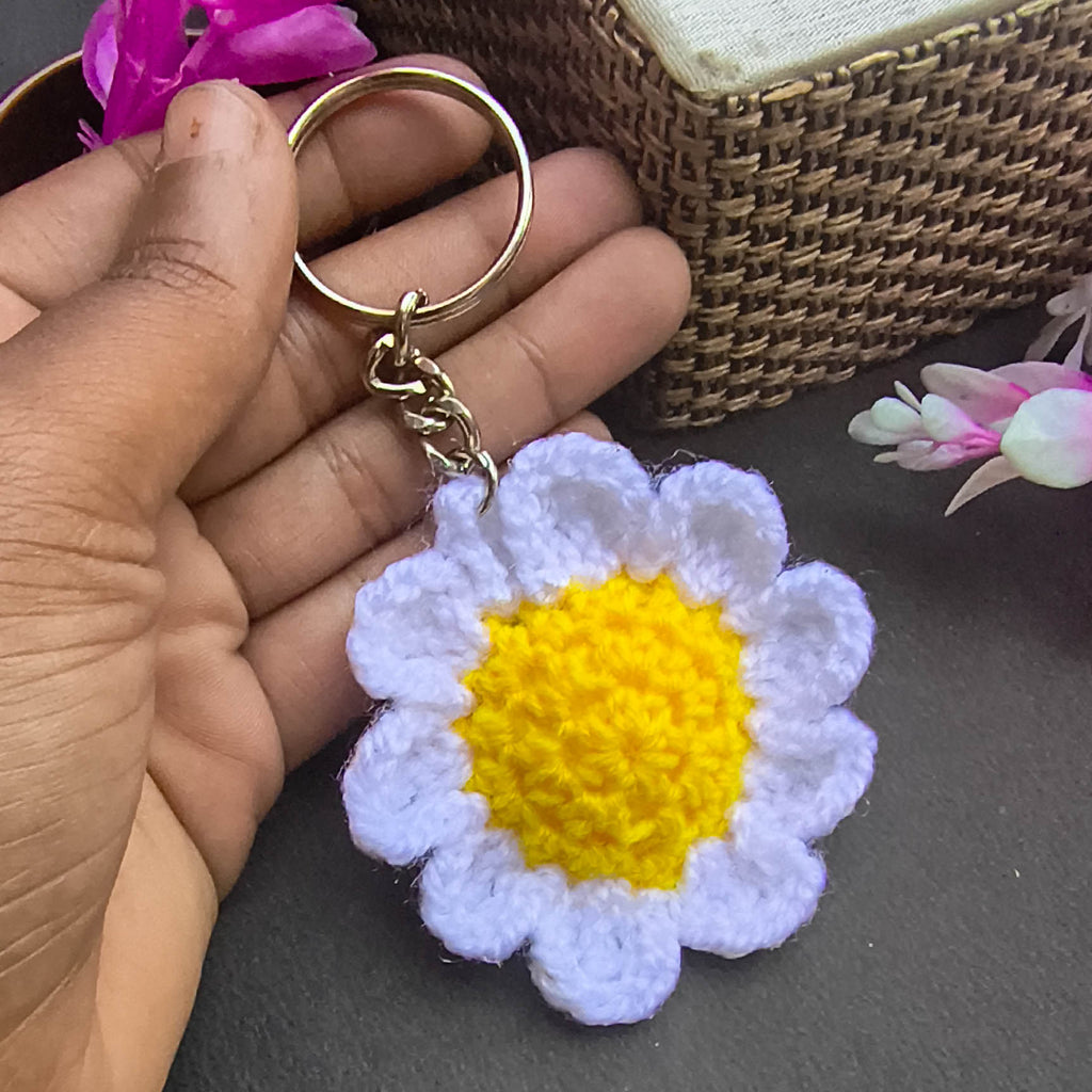 Handmade Crochet Daisy Flower Keychain & Bag Charm