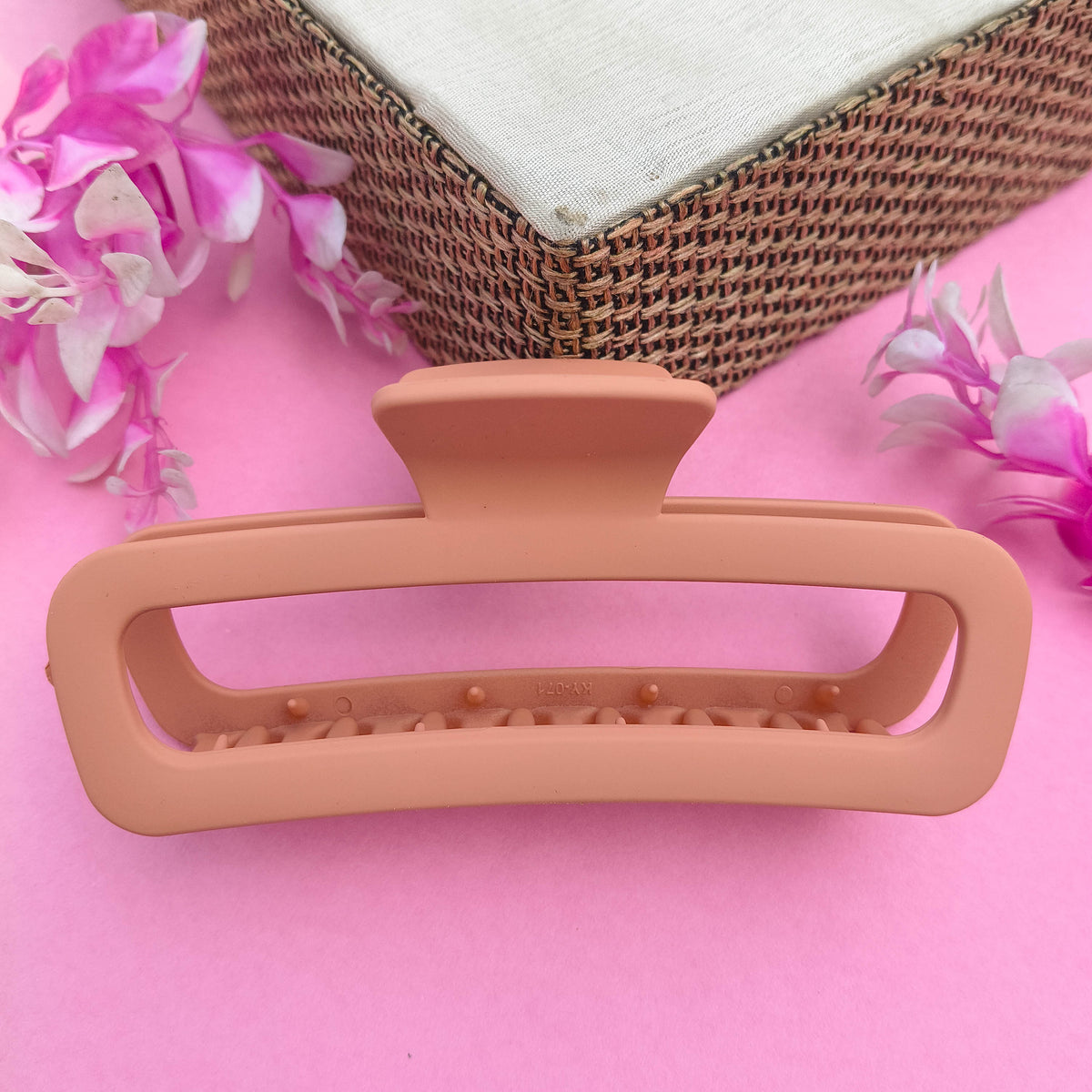 Matte Rectangular Large Size Hair Clutcher Claw Clip – Lightweight, Durable Hair Accessory for All Hair Types