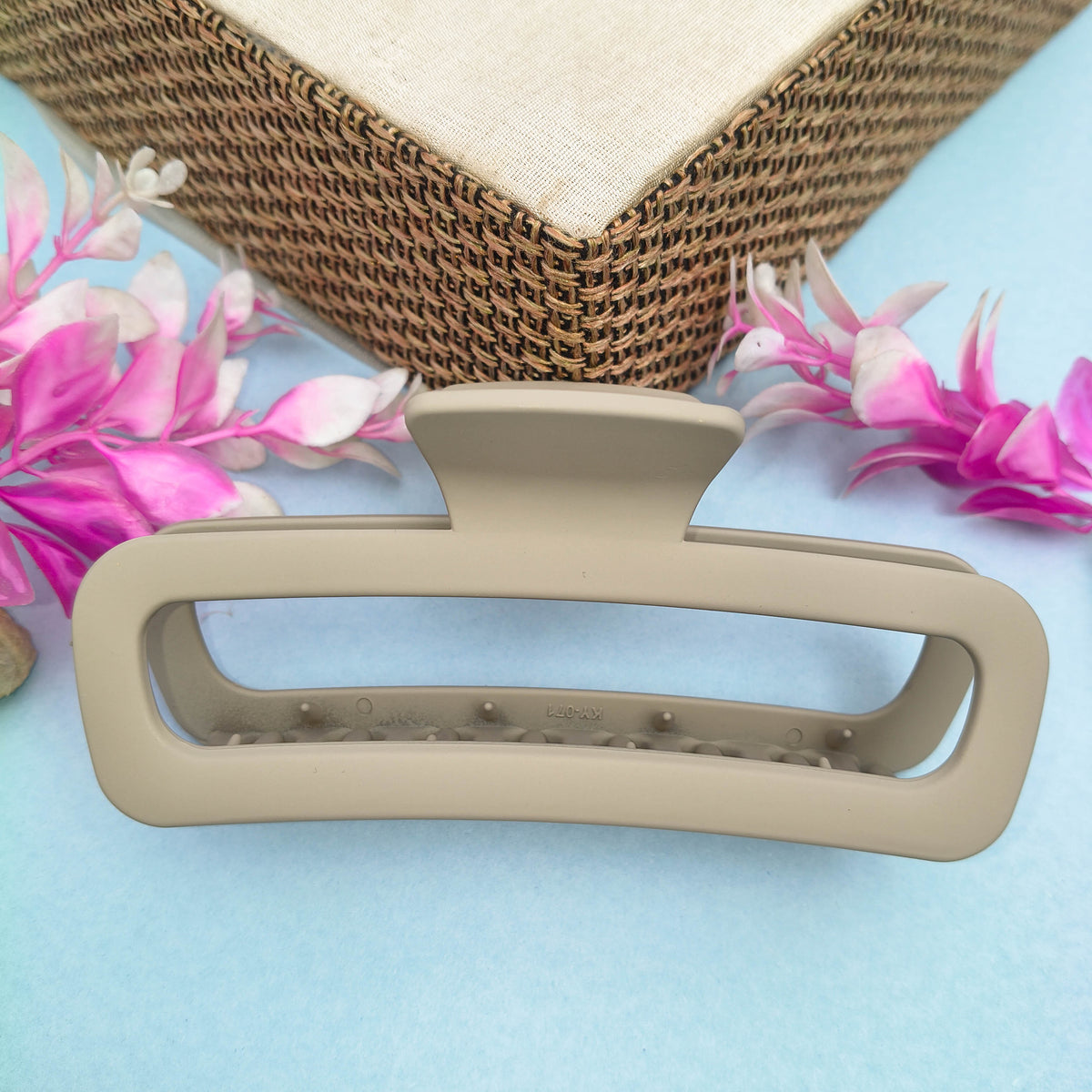 Matte Rectangular Large Size Hair Clutcher Claw Clip – Lightweight, Durable Hair Accessory for All Hair Types