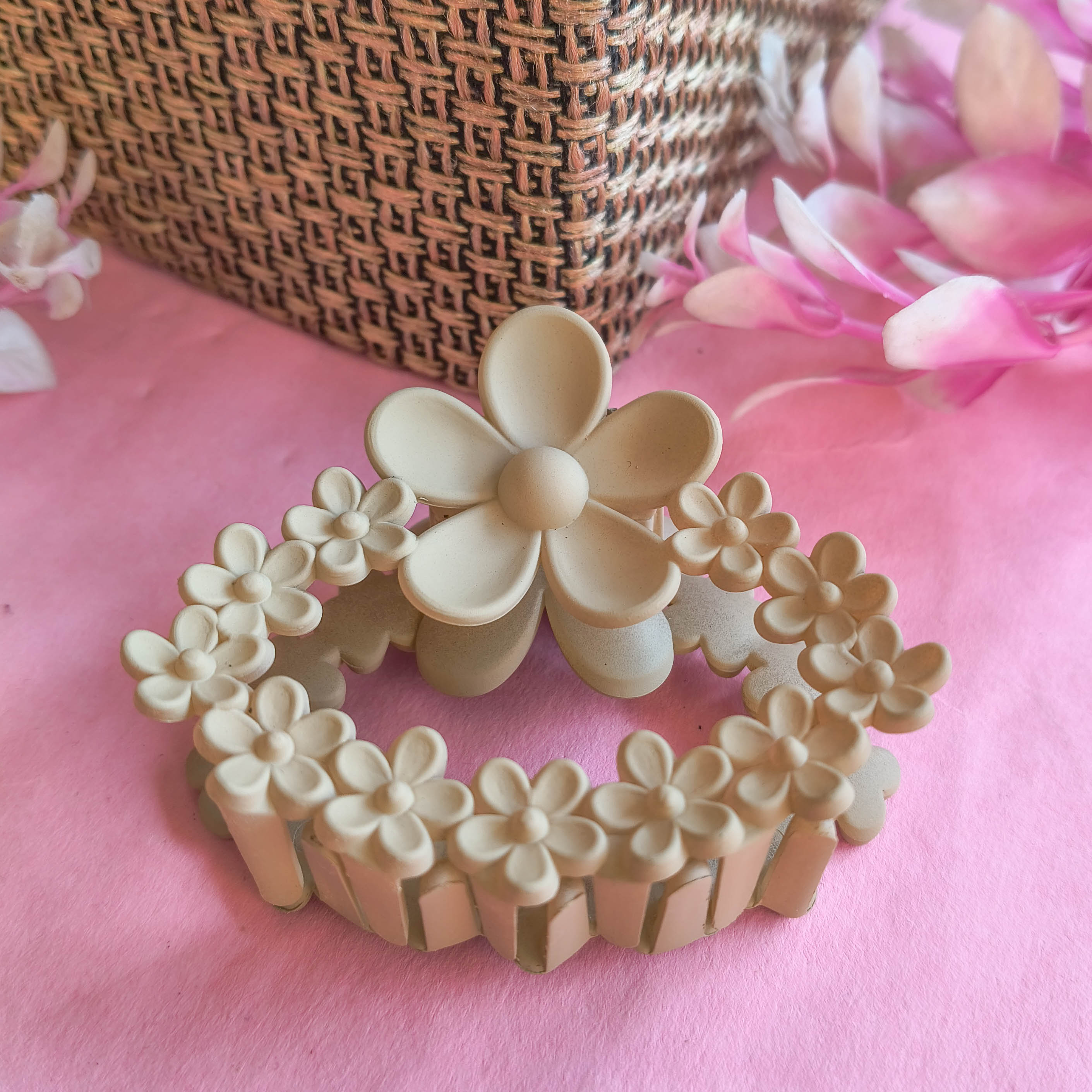 Cute Floral Daisy Pinteresty Claw Clips for Girls