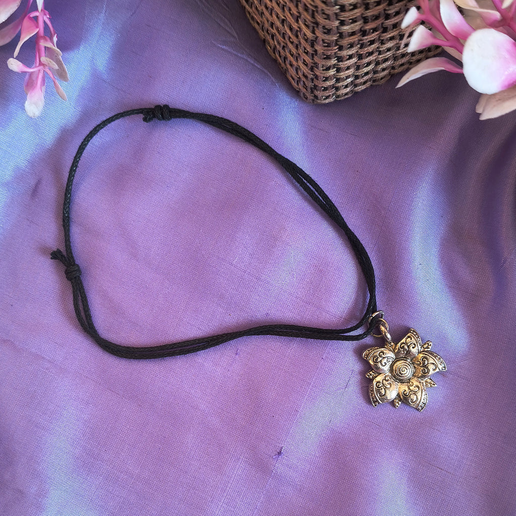 Megha Adjustable Floral Charm Anklet