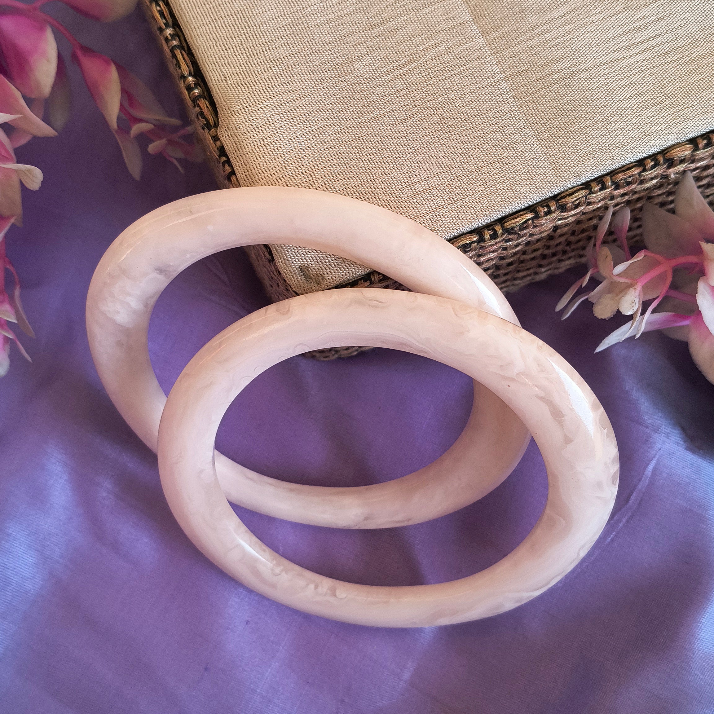 Meher Resin Bangle Set – Handcrafted Marbleized White Bangles for Modern Style | Chunky Set of Two Bangles
